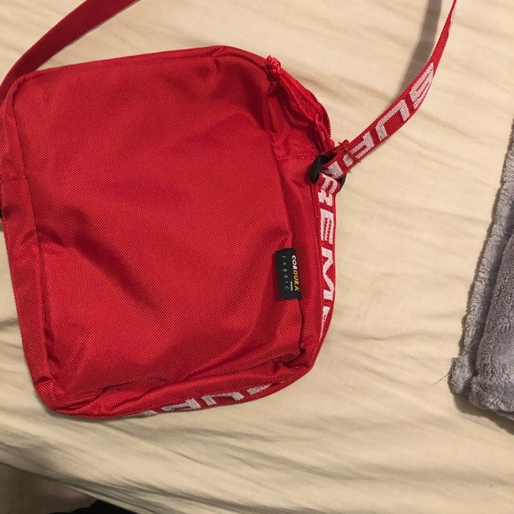 Supreme Messager Bag - Picture 2 of 2
